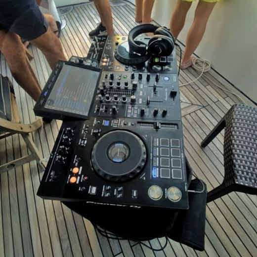 Profesyonel DJ ve Ses & Işık Kiralama Hizmetleri | Ogzsound